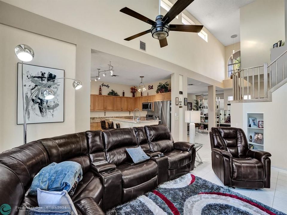 Active With Contract: $679,000 (4 beds, 2 baths, 2303 Square Feet)