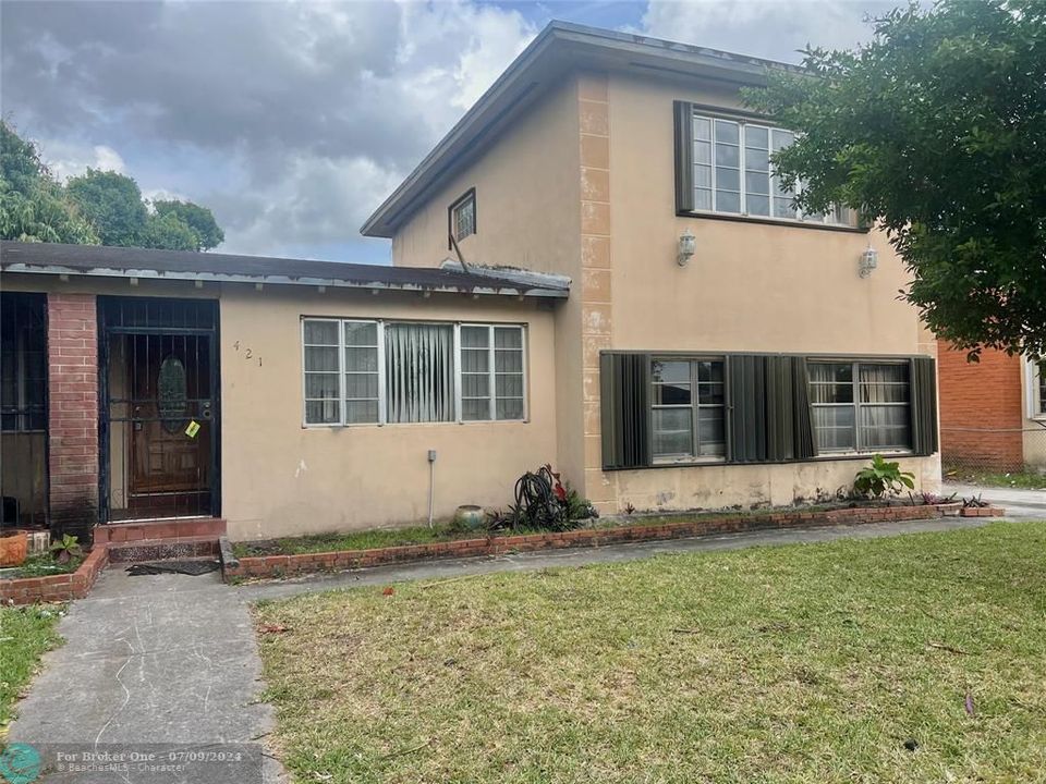 Recently Sold: $475,000 (3 beds, 2 baths, 2123 Square Feet)