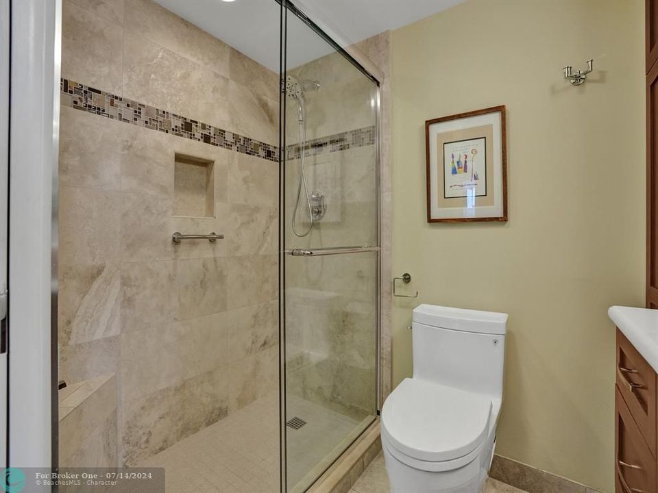 待售: $780,000 (2 贝兹, 2 浴室, 1348 平方英尺)