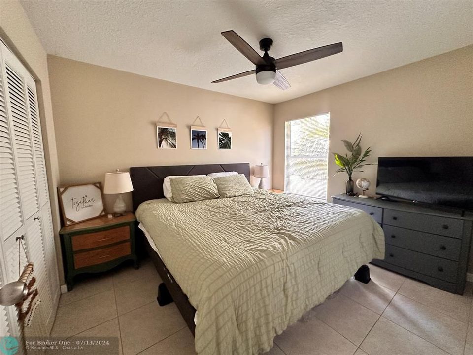 For Rent: $3,300 (3 beds, 2 baths, 1454 Square Feet)