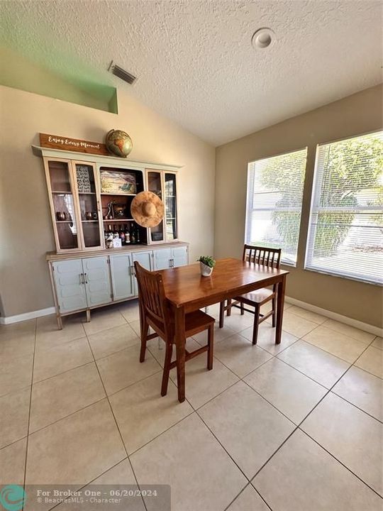 For Rent: $3,300 (3 beds, 2 baths, 1454 Square Feet)