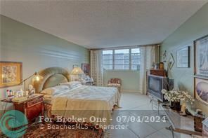 For Sale: $248,000 (2 beds, 2 baths, 1092 Square Feet)