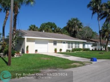 For Sale: $289,000 (4 beds, 2 baths, 1200 Square Feet)