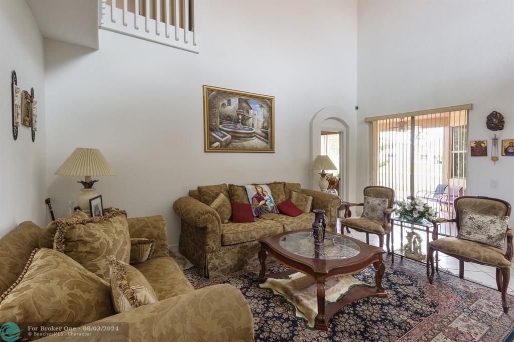 For Sale: $845,000 (4 beds, 3 baths, 2644 Square Feet)