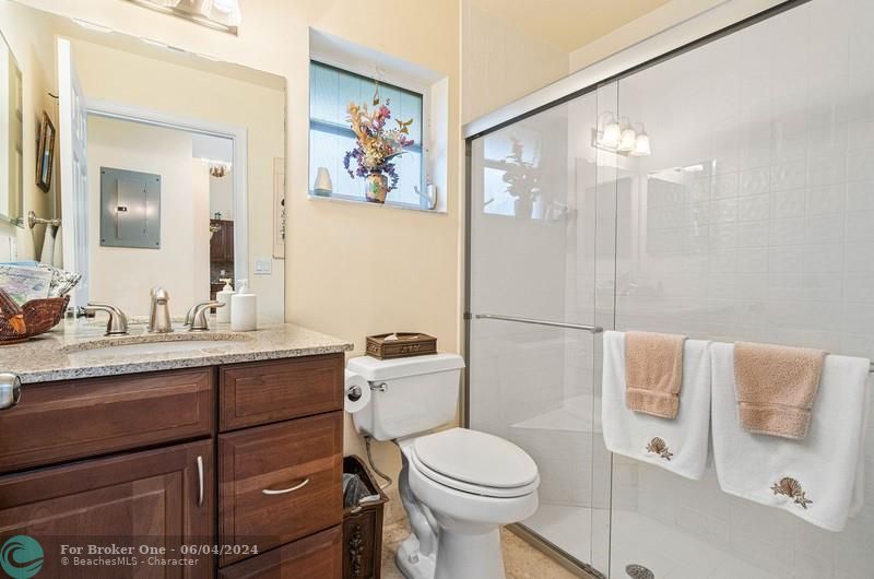 待售: $404,500 (2 贝兹, 2 浴室, 1722 平方英尺)