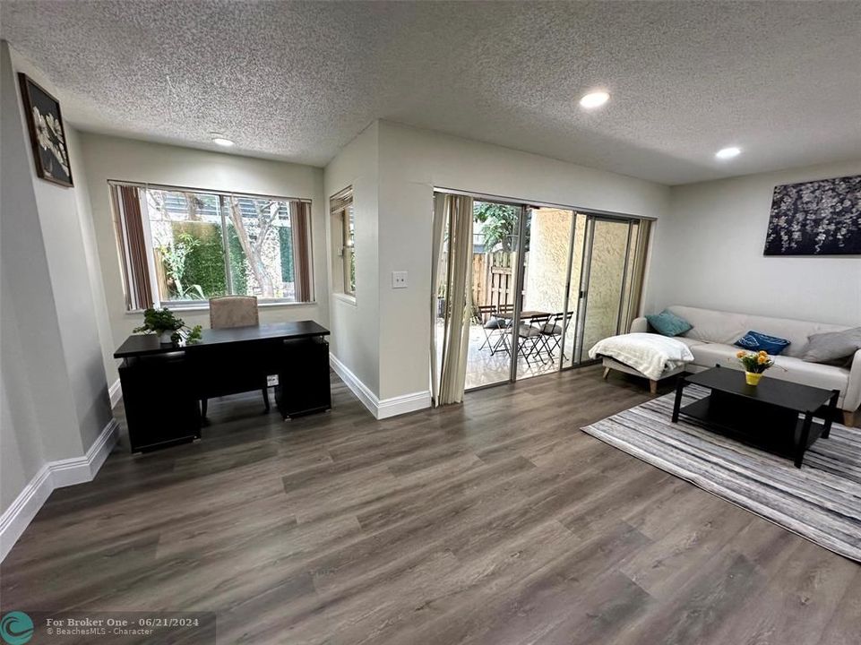 Active With Contract: $329,000 (3 beds, 2 baths, 1800 Square Feet)