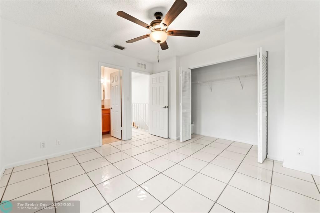 For Rent: $2,795 (2 beds, 2 baths, 1600 Square Feet)