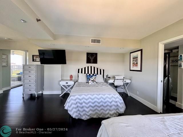 For Sale: $439,000 (3 beds, 2 baths, 1500 Square Feet)