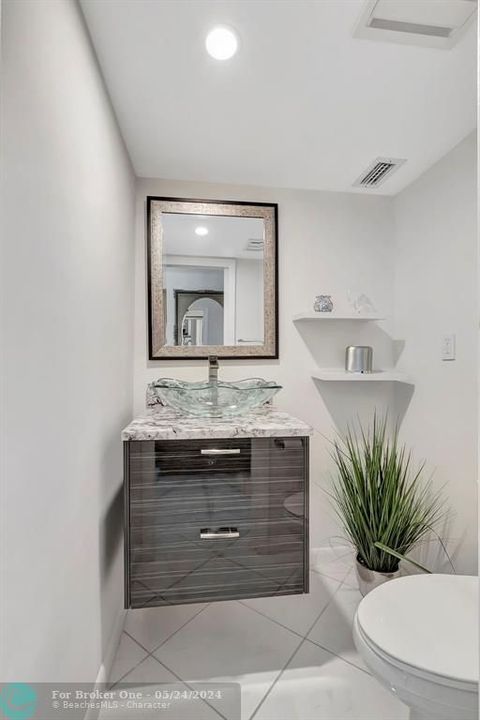 Active With Contract: $429,900 (3 beds, 2 baths, 1715 Square Feet)
