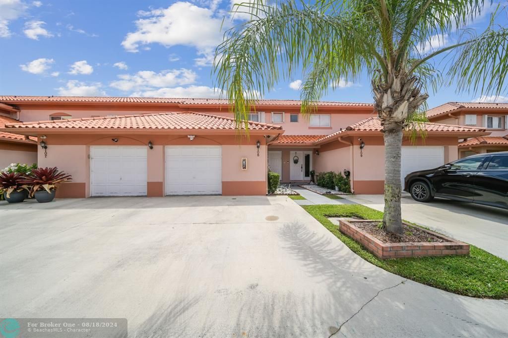 Active With Contract: $459,500 (3 beds, 2 baths, 1360 Square Feet)