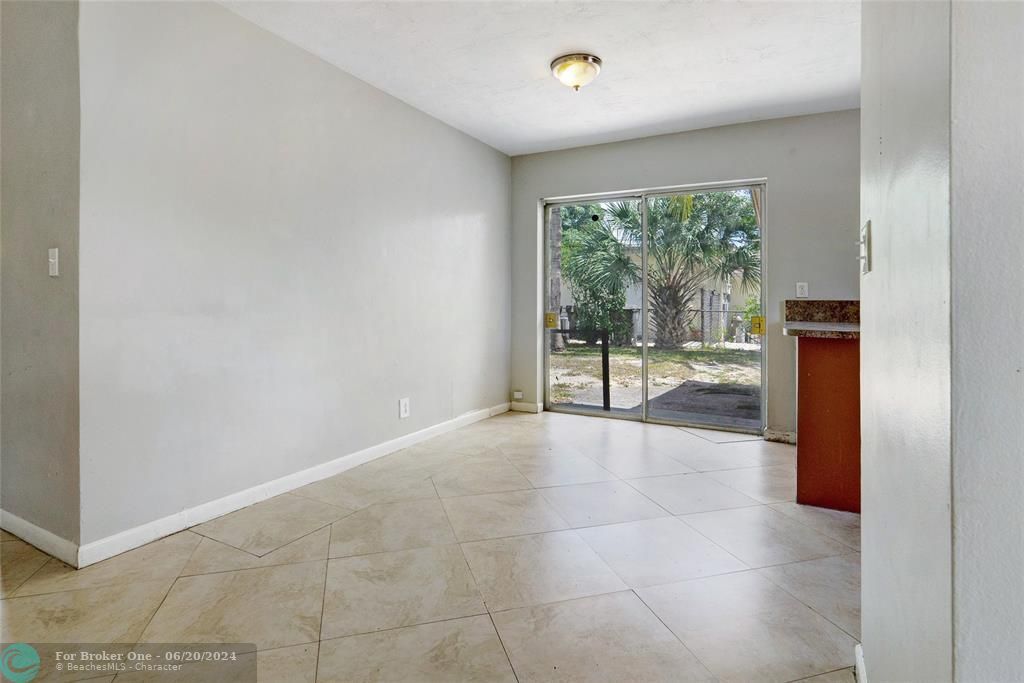 For Sale: $399,900 (3 beds, 1 baths, 1146 Square Feet)