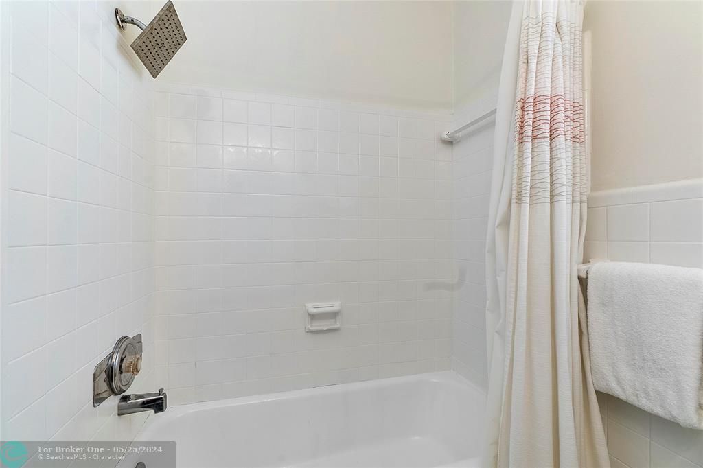 В аренду: $3,500 (2 спален, 2 ванн, 0 Квадратных фут)