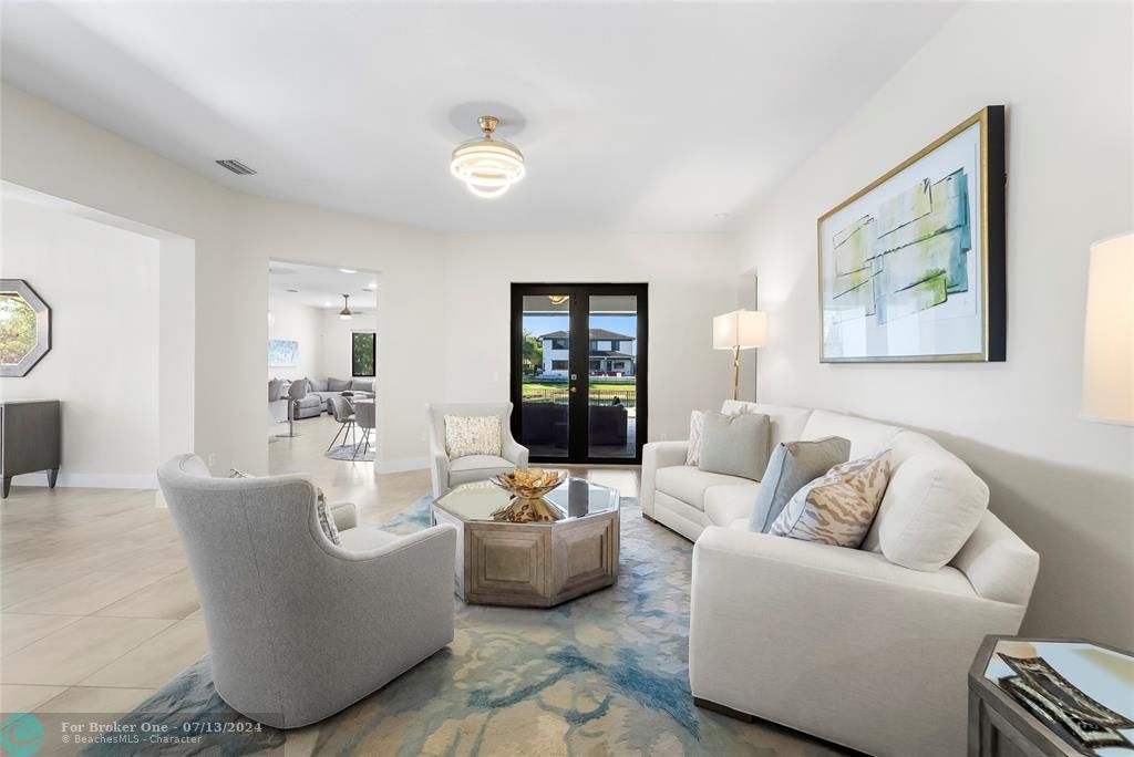 Active With Contract: $1,089,500 (4 beds, 3 baths, 2970 Square Feet)