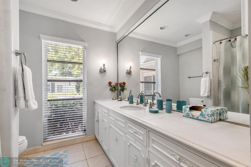 Active With Contract: $2,490,000 (4 beds, 2 baths, 2754 Square Feet)