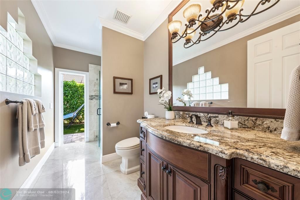 Active With Contract: $1,250,000 (5 beds, 3 baths, 3306 Square Feet)