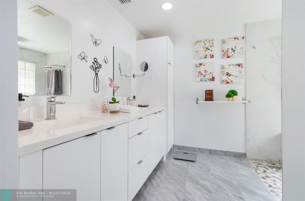 Active With Contract: $879,900 (4 beds, 2 baths, 2055 Square Feet)