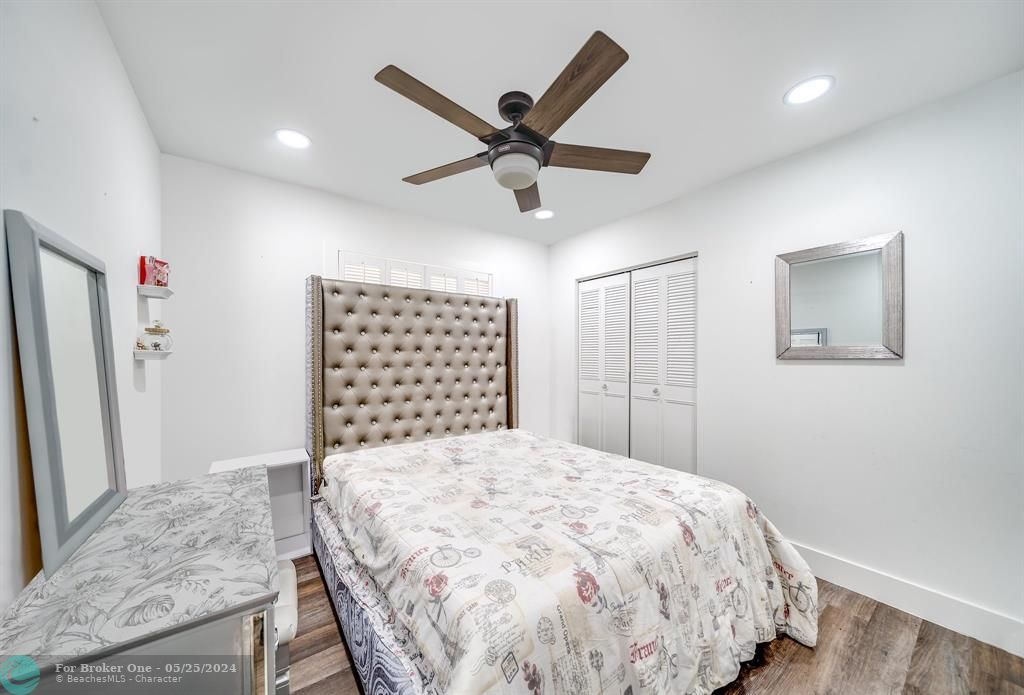 Active With Contract: $429,000 (3 beds, 2 baths, 1100 Square Feet)