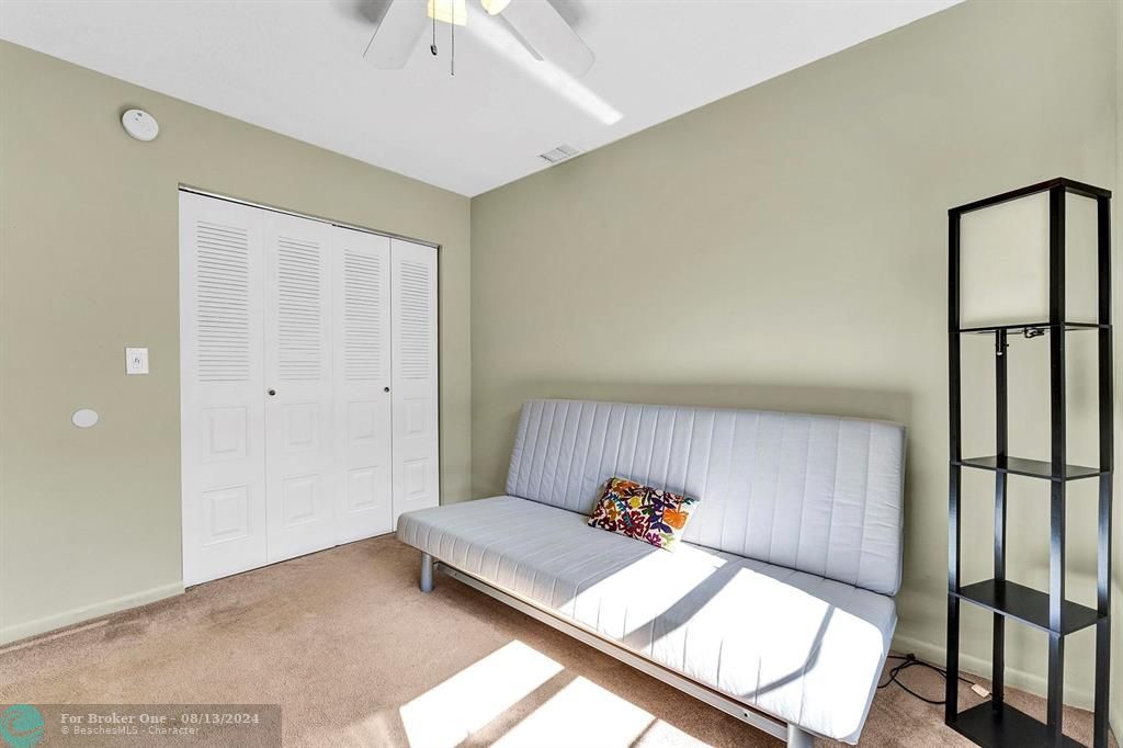 Active With Contract: $3,400 (3 beds, 2 baths, 1647 Square Feet)