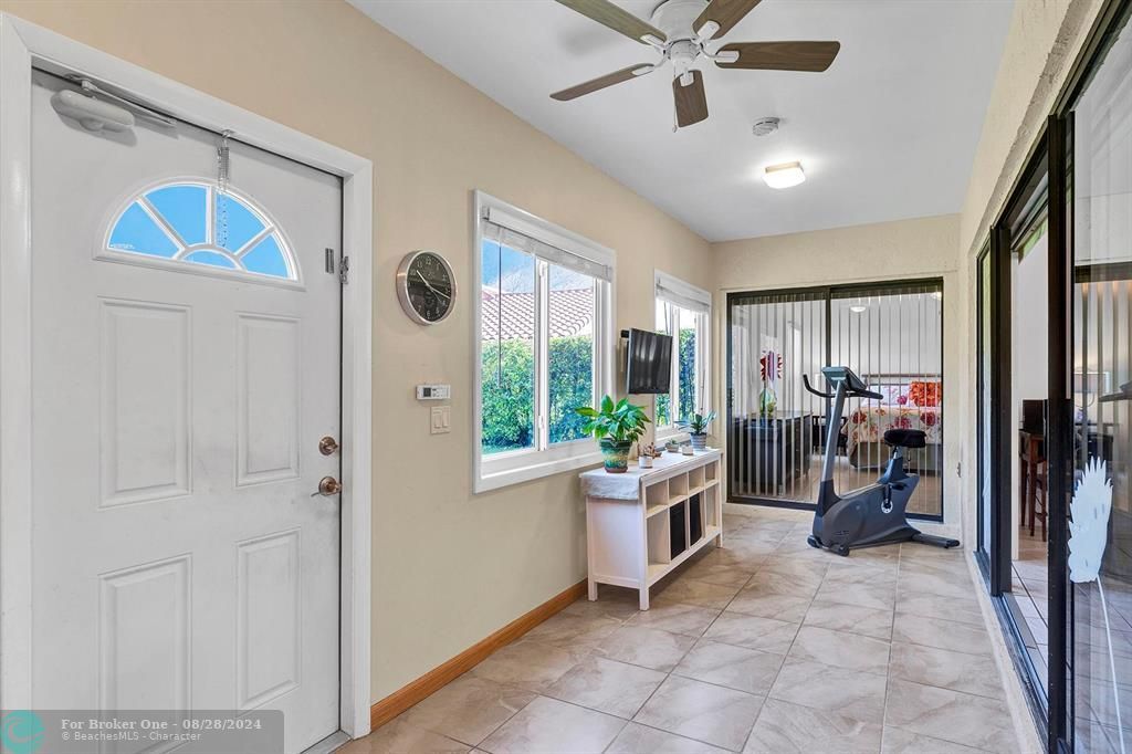 Active With Contract: $3,400 (3 beds, 2 baths, 1647 Square Feet)