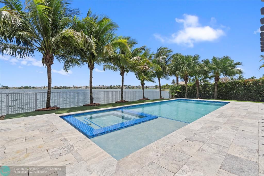 Active With Contract: $1,150,000 (4 beds, 3 baths, 2466 Square Feet)