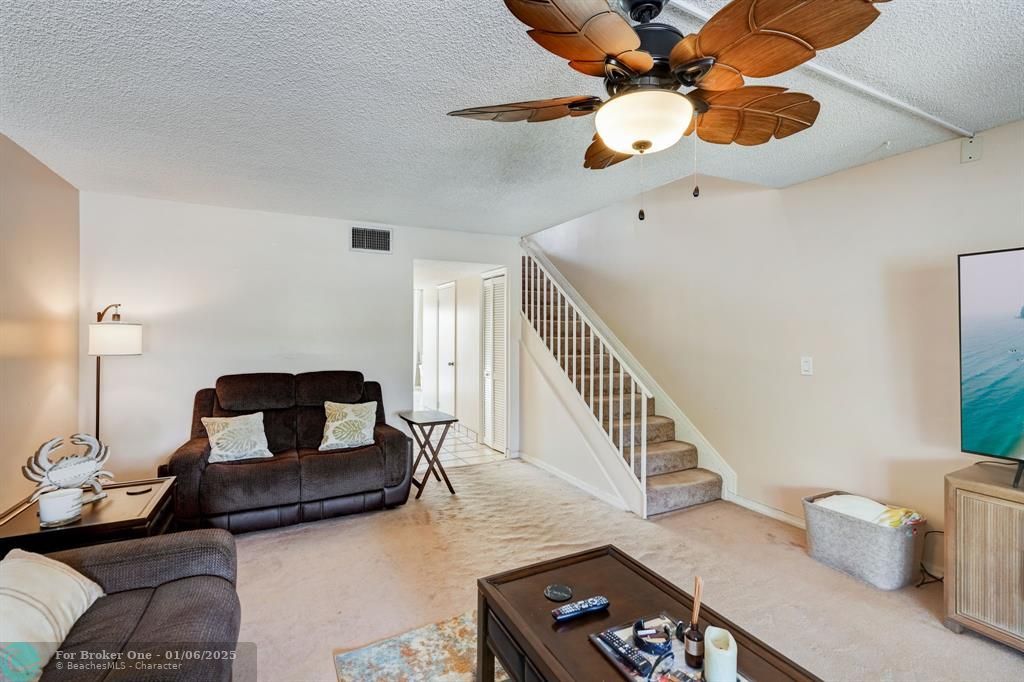 For Sale: $485,000 (2 beds, 2 baths, 1500 Square Feet)