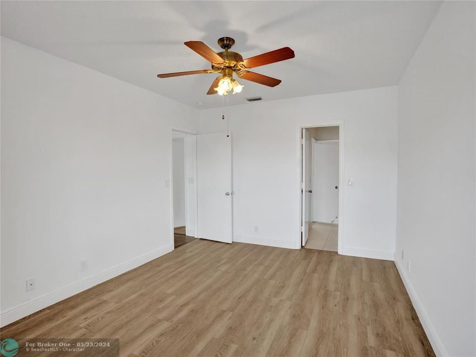 For Sale: $535,000 (3 beds, 2 baths, 1840 Square Feet)