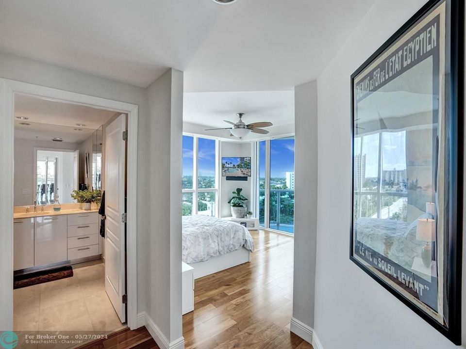 For Sale: $1,645,000 (2 beds, 2 baths, 2561 Square Feet)