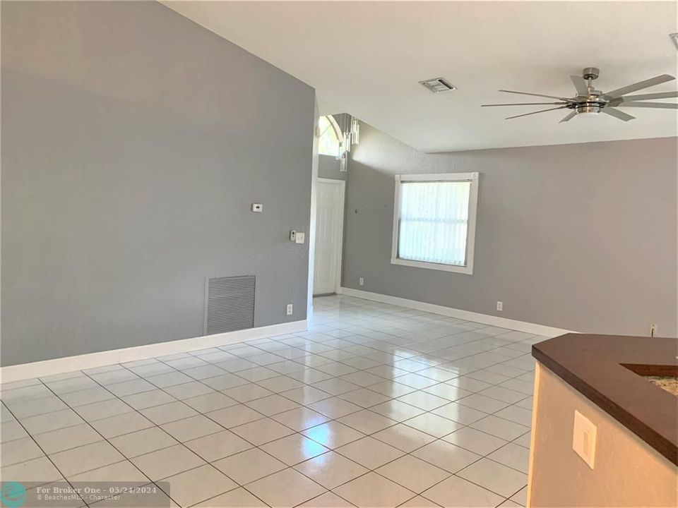 For Rent: $3,650 (3 beds, 2 baths, 1446 Square Feet)