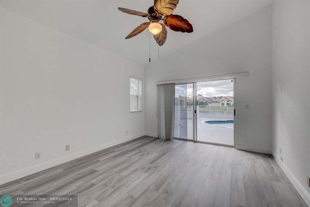 Active With Contract: $5,500 (4 beds, 2 baths, 2280 Square Feet)
