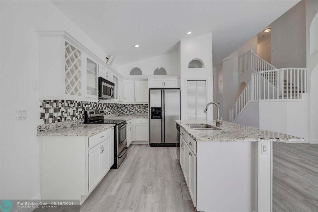 Active With Contract: $5,500 (4 beds, 2 baths, 2280 Square Feet)