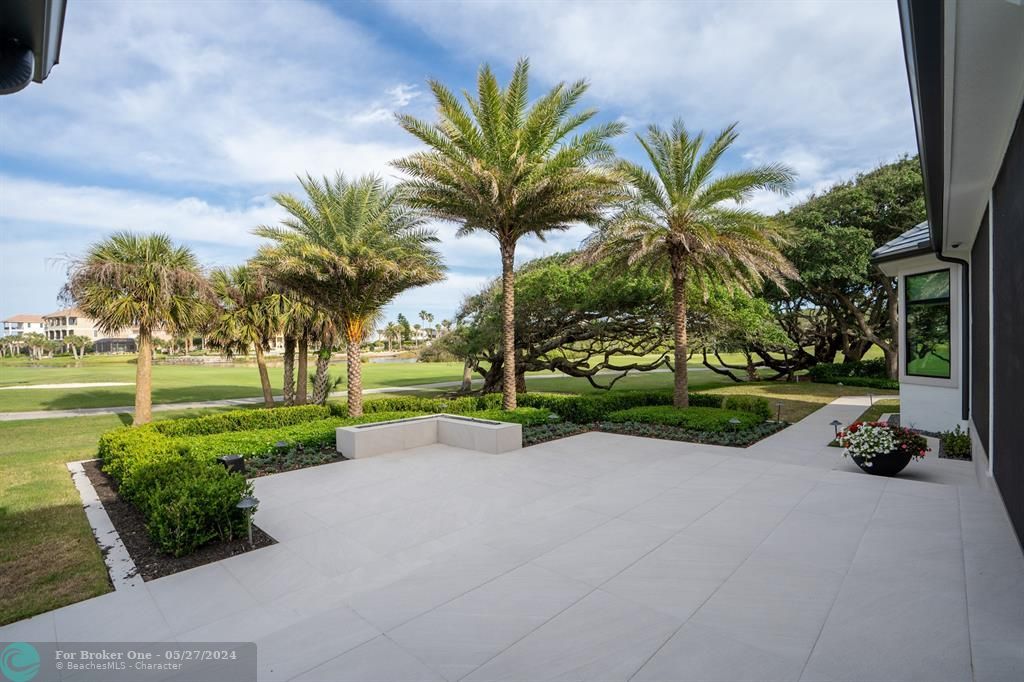 For Sale: $4,250,000 (4 beds, 5 baths, 5212 Square Feet)