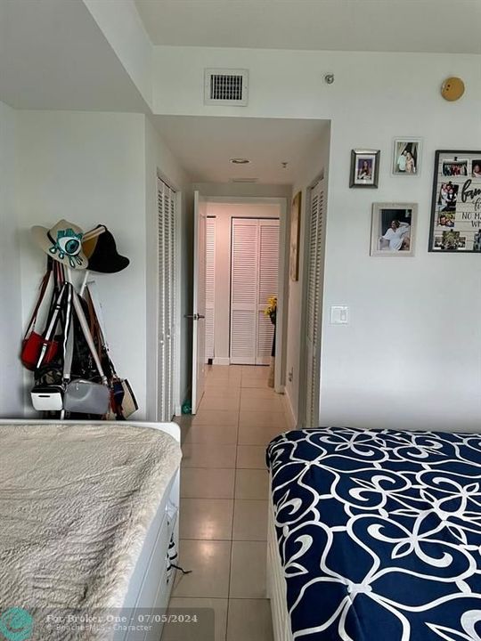 For Rent: $2,800 (1 beds, 1 baths, 692 Square Feet)