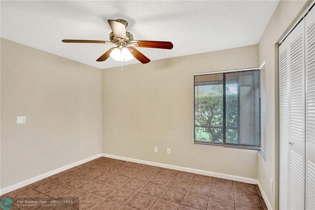 Active With Contract: $2,700 (3 beds, 2 baths, 1498 Square Feet)