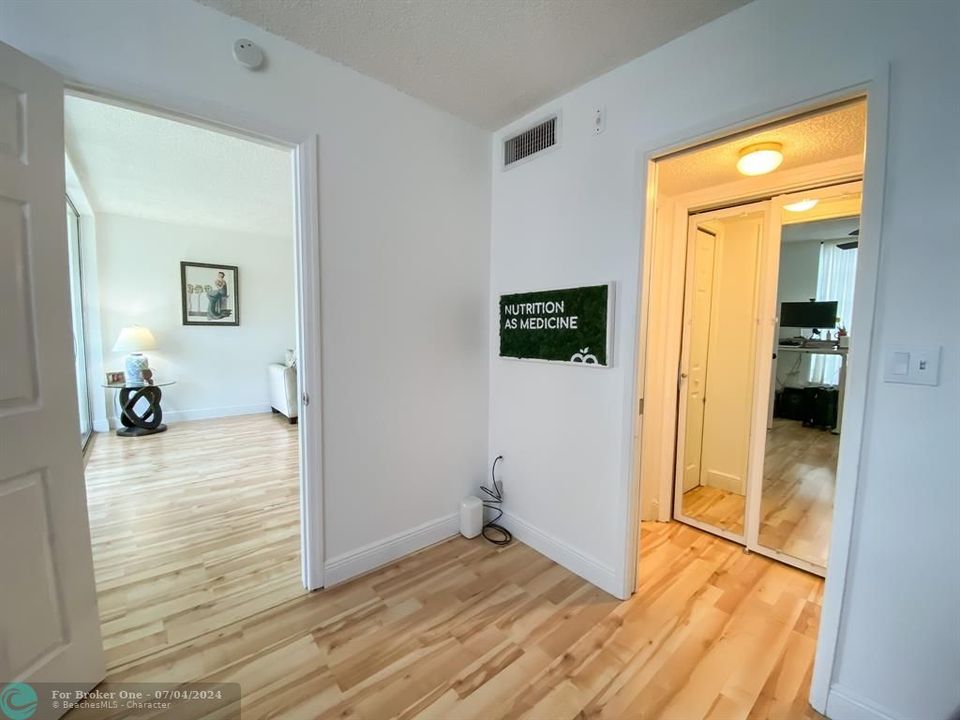 For Rent: $2,800 (2 beds, 2 baths, 1064 Square Feet)