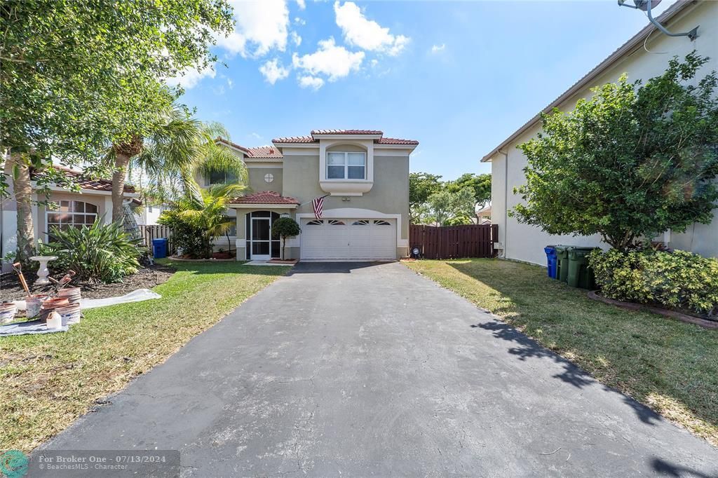Active With Contract: $645,000 (4 beds, 2 baths, 2677 Square Feet)