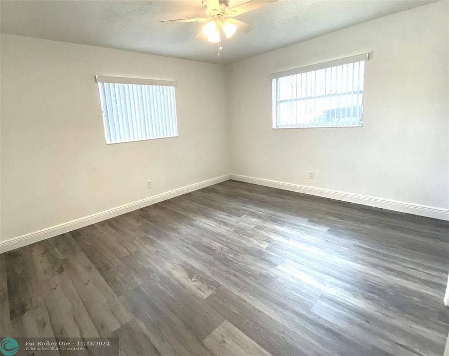 For Sale: $409,900 (2 beds, 2 baths, 1617 Square Feet)