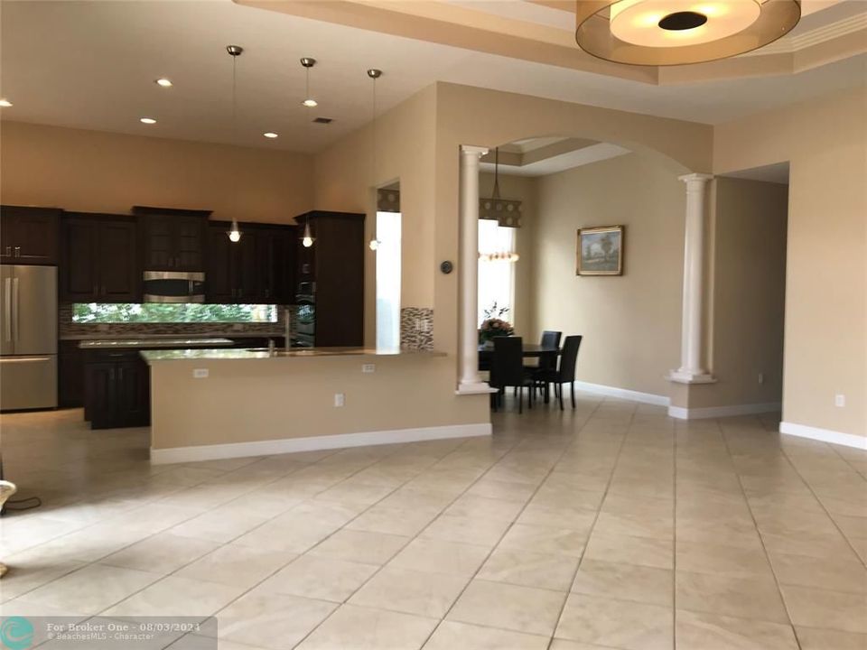 For Rent: $6,500 (4 beds, 3 baths, 3107 Square Feet)