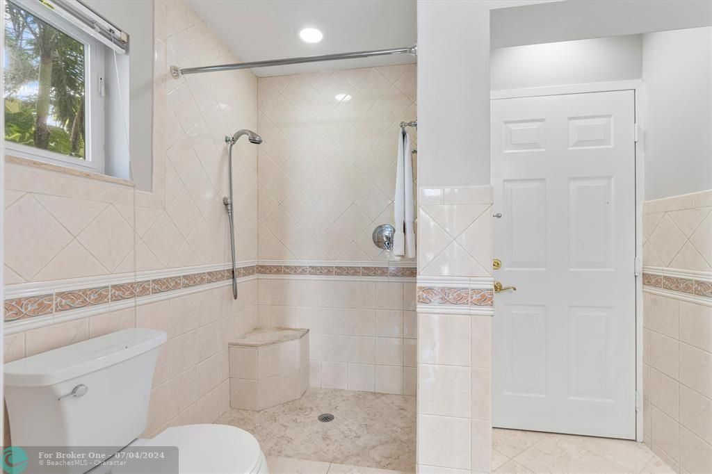 待售: $999,000 (2 贝兹, 2 浴室, 2141 平方英尺)