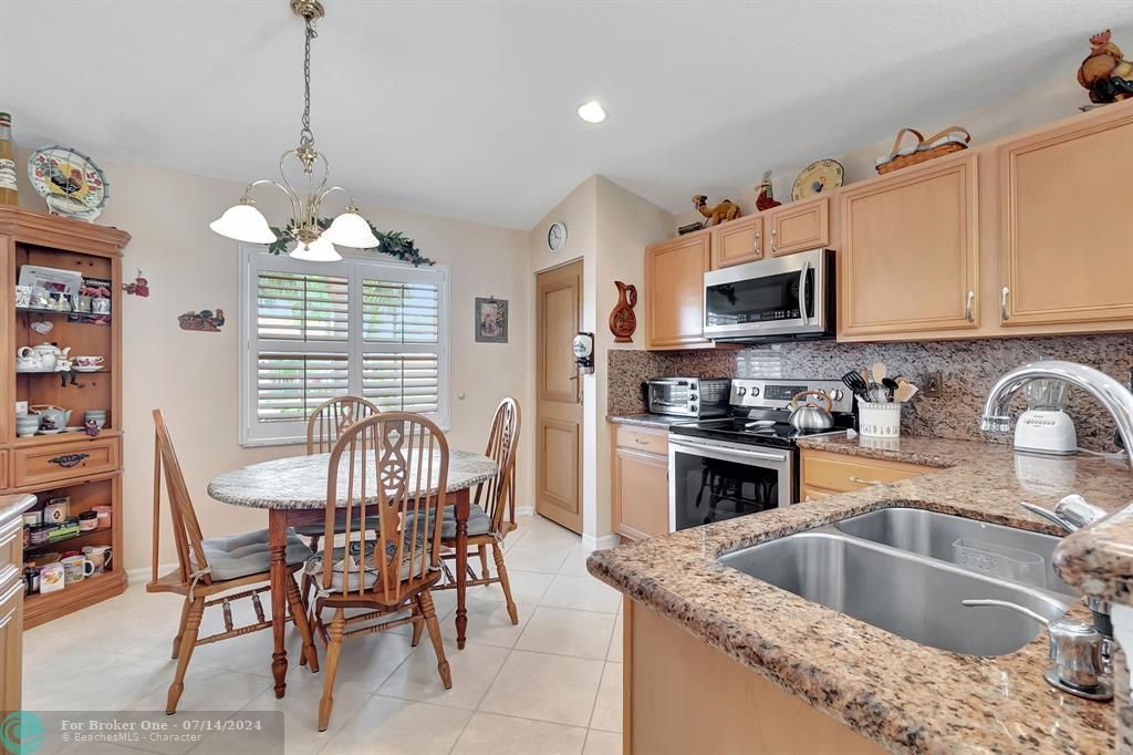 For Sale: $439,000 (3 beds, 2 baths, 1537 Square Feet)