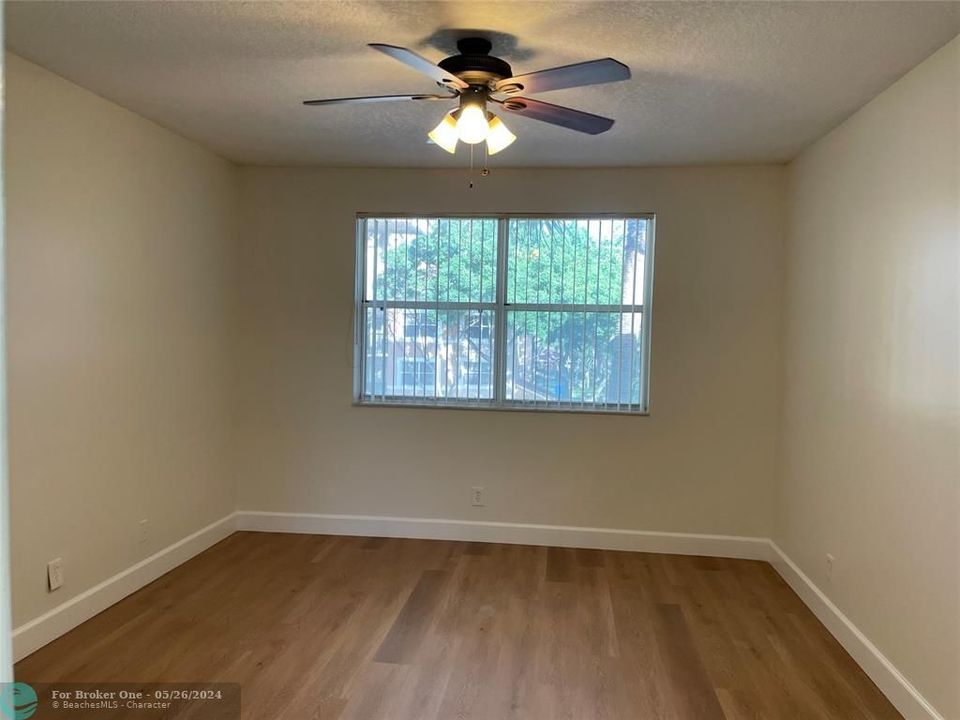 For Rent: $2,300 (2 beds, 2 baths, 984 Square Feet)