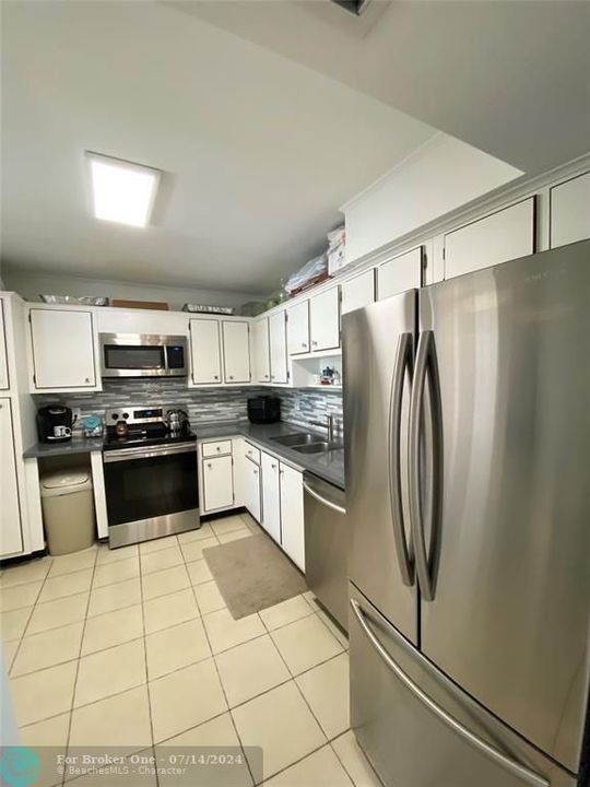 For Sale: $397,000 (3 beds, 2 baths, 1500 Square Feet)