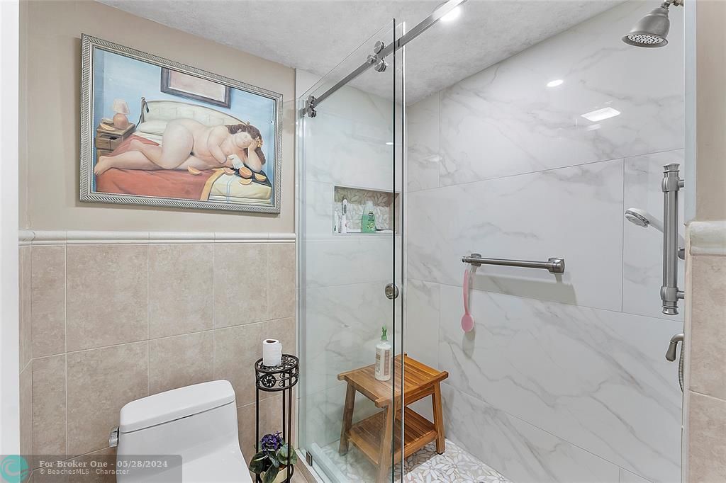 На продажу: $369,000 (3 спален, 2 ванн, 1411 Квадратных фут)