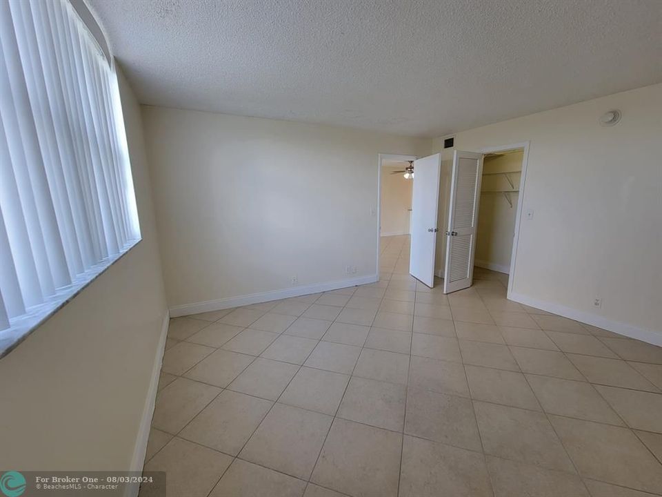 For Sale: $182,000 (2 beds, 2 baths, 960 Square Feet)