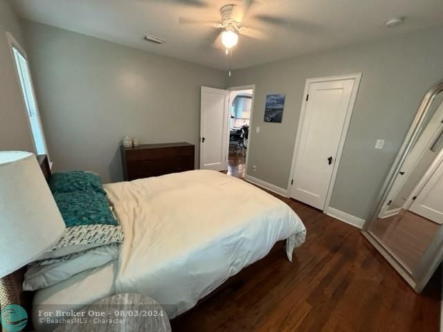 For Rent: $3,500 (2 beds, 1 baths, 1073 Square Feet)