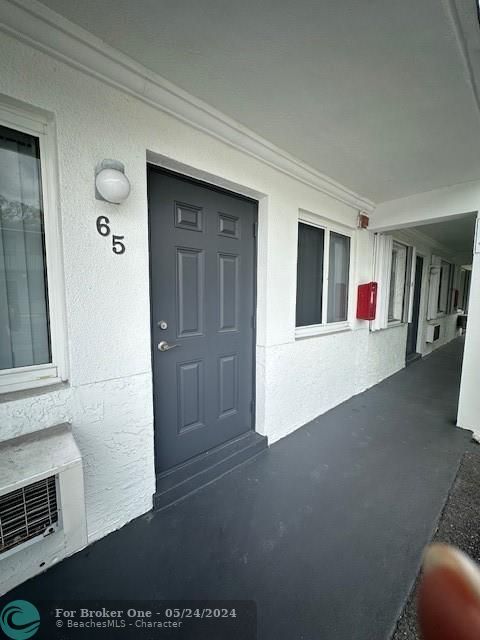 For Rent: $1,695 (1 beds, 1 baths, 588 Square Feet)