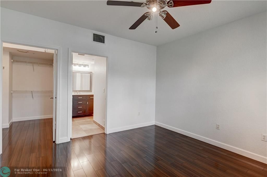 For Rent: $2,600 (2 beds, 2 baths, 1203 Square Feet)