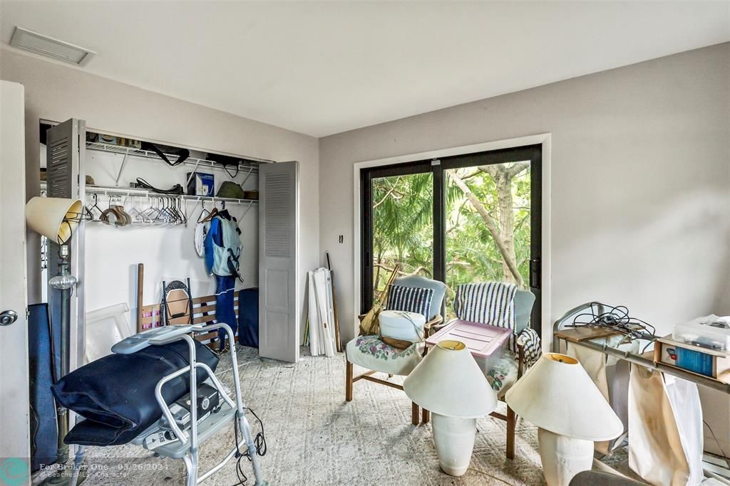 Active With Contract: $699,000 (3 beds, 2 baths, 1520 Square Feet)