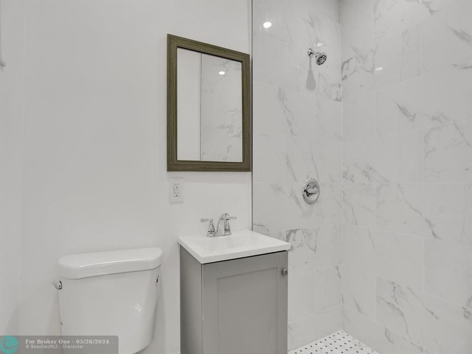 待售: $625,000 (5 贝兹, 3 浴室, 1781 平方英尺)