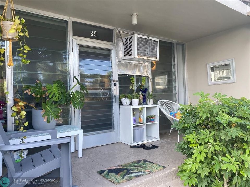 For Rent: $2,000 (1 beds, 1 baths, 490 Square Feet)