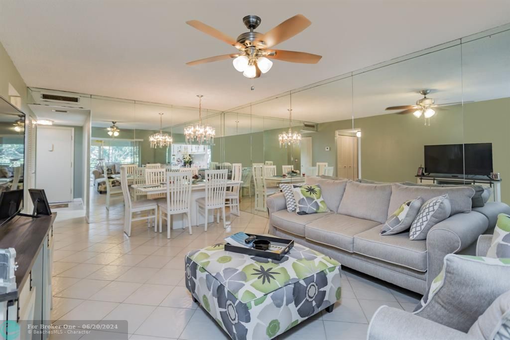 Active With Contract: $129,900 (2 beds, 2 baths, 958 Square Feet)